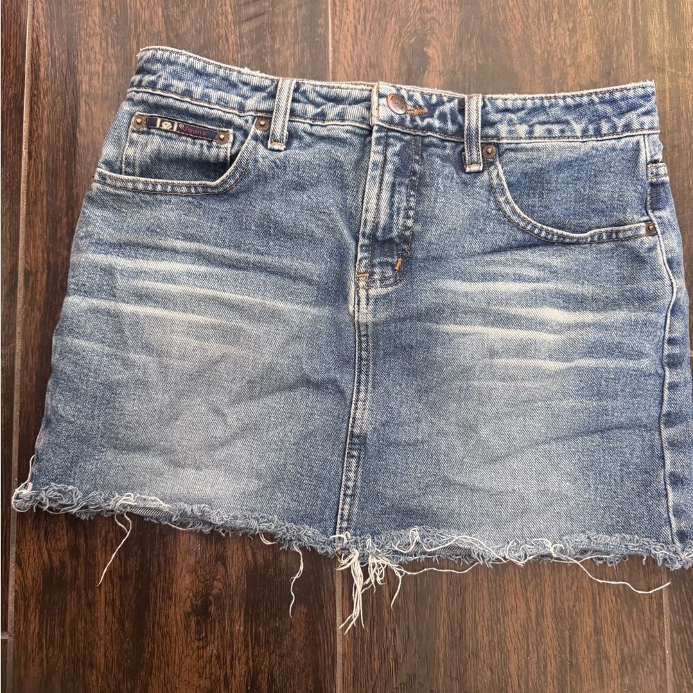 Rare Vintage L.E.I. 100% Cotton Denim Mini Skirt Size 7 Raw Frayed Hem Y2K